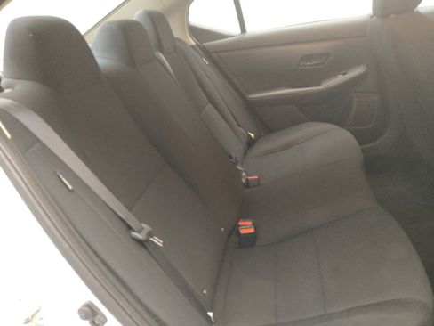 Used 2024 Nissan Sentra S FWD image 19