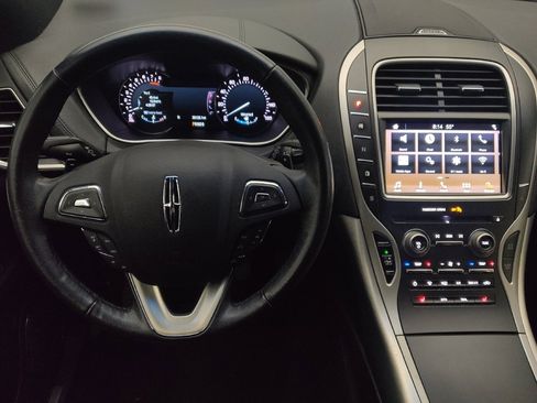 Used 2017 Lincoln MKX Premiere image 22