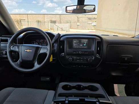Used 2016 Chevrolet Silverado 1500 Custom w/ Custom Convenience Package RWD image 13