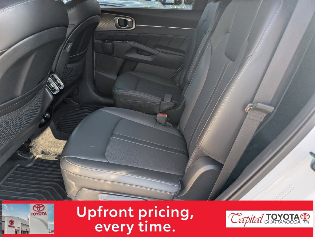 Used 2023 Kia Sorento SX AWD/4WD image 6