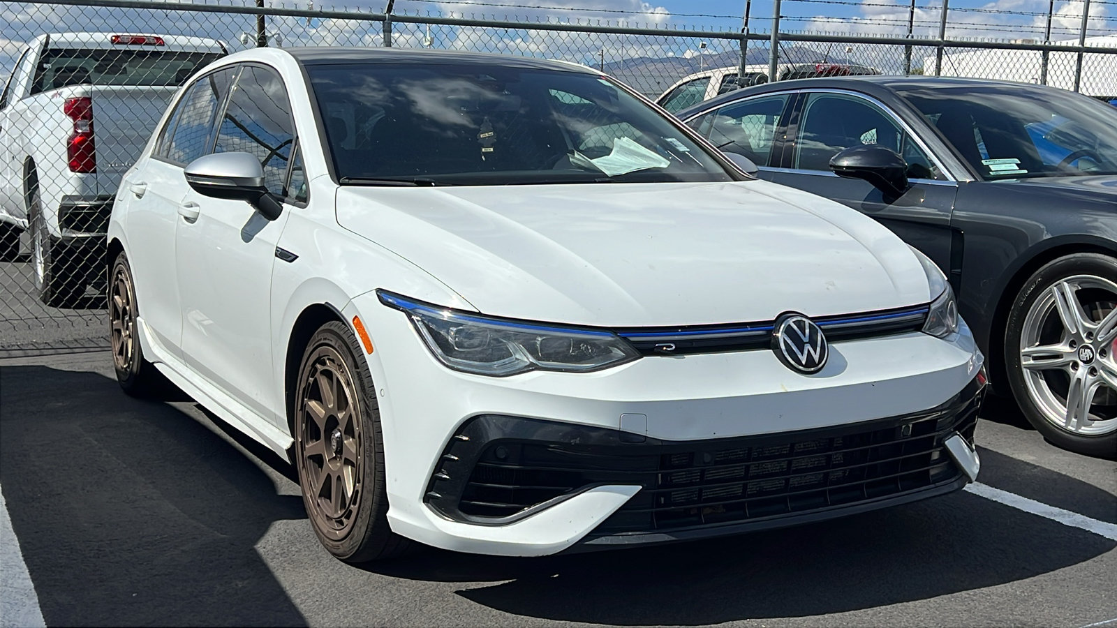 Used 2022 Volkswagen Golf R AWD/4WD image 2