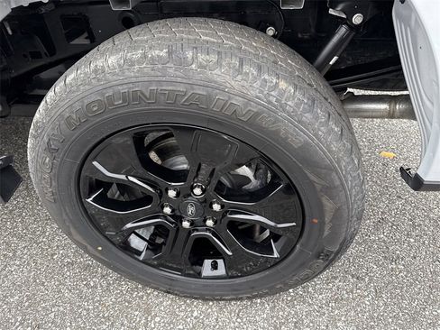 Used 2023 Ford F150 Lariat w/ Equipment Group 502A High image 20