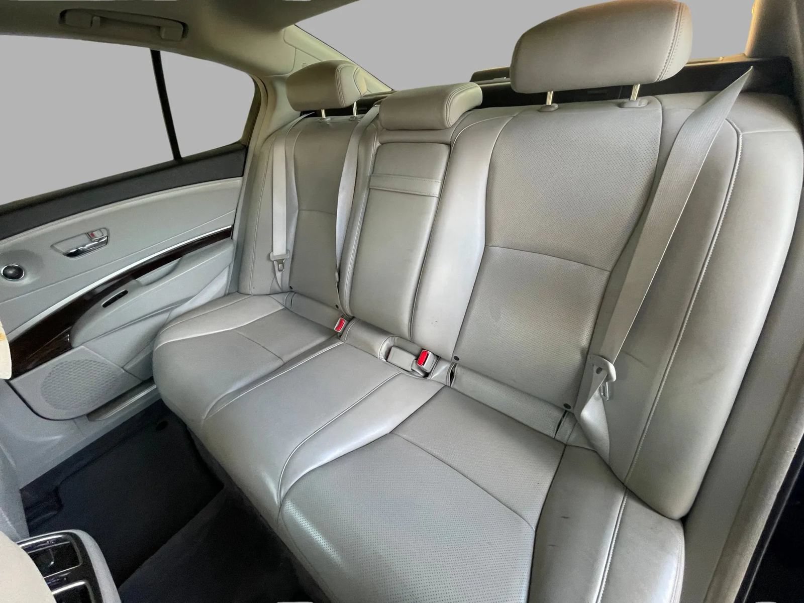 Used 2015 Acura RLX w/ Technology Package FWD image 25