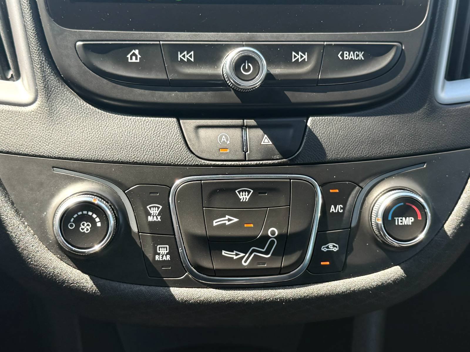 Used 2023 Chevrolet Malibu LS FWD image 22