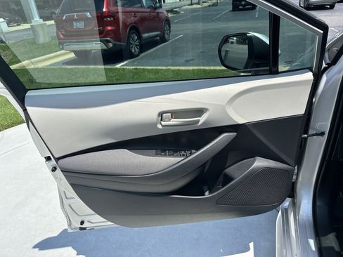Certified 2025 Toyota Corolla LE FWD image 14
