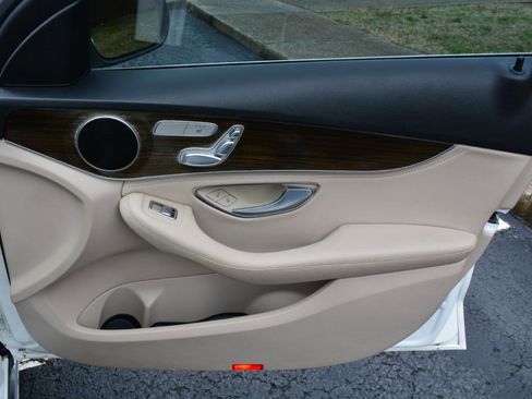 Used 2016 Mercedes-Benz C 300 4MATIC Sedan image 16