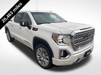 Used 2021 GMC Sierra 1500 Denali w/ Denali Ultimate Package AWD/4WD video 2