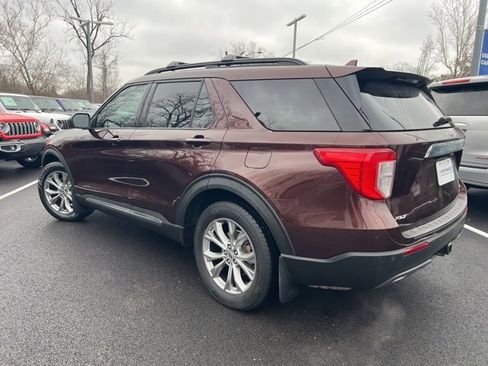 Used 2020 Ford Explorer XLT w/ Equipment Group 202A image 35