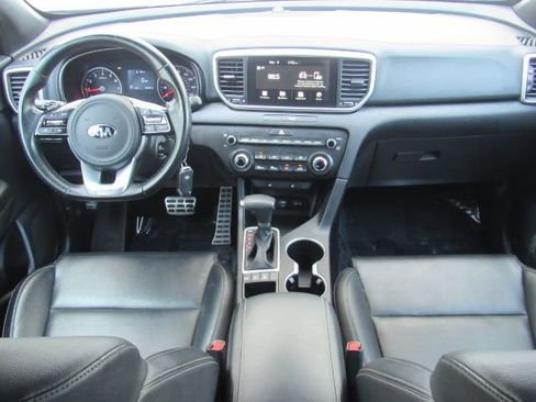 Used 2021 Kia Sportage S image 3