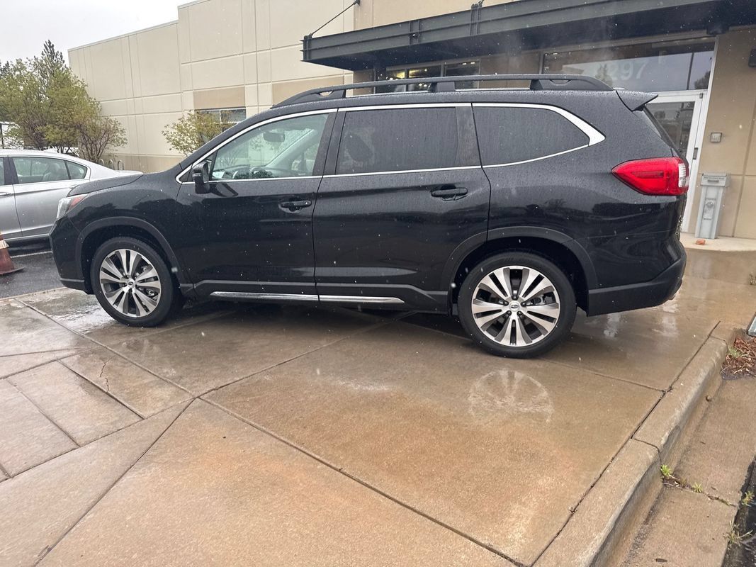 Used 2022 Subaru Ascent Limited AWD/4WD image 9