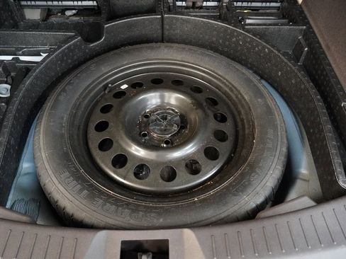 Used 2016 Lincoln MKC Reserve image 11