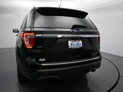 Used 2018 Ford Explorer XLT w/ Equipment Group 202A FWD image 24