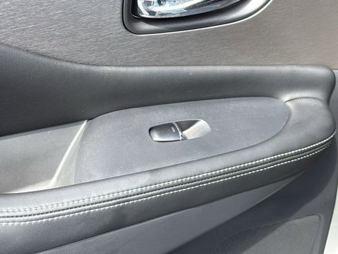 Used 2024 Nissan Murano SL image 34