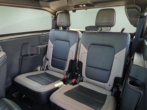 Certified 2023 Ford Bronco Wildtrak AWD/4WD image 10