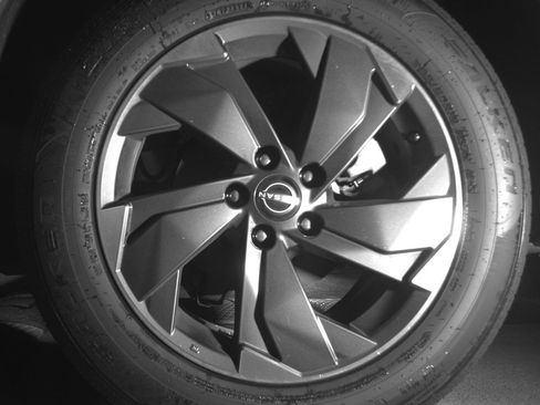 Used 2025 Nissan Rogue SV FWD image 14