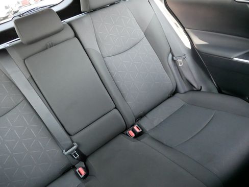 Used 2025 Toyota RAV4 XLE AWD/4WD image 14