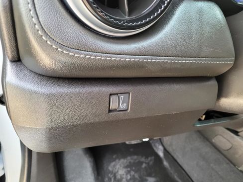 Used 2023 Chevrolet Colorado LT image 22