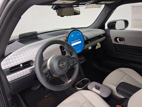 New 2026 MINI Cooper 2-Door Hardtop image 2