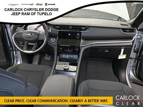 Used 2025 Jeep Grand Cherokee L Laredo image 45