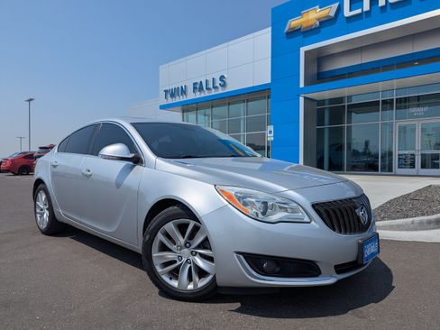 Used 2015 Buick Regal Premium FWD image 1