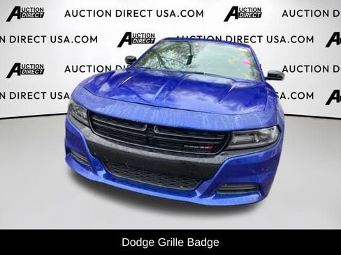 Used 2021 Dodge Charger SXT w/ Blacktop Package image 8