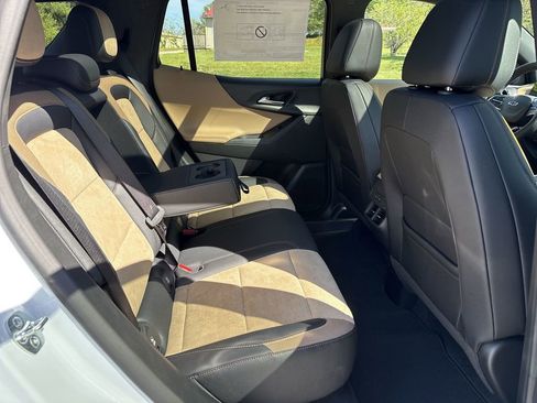 New 2026 Chevrolet Equinox ACTIV w/ Convenience Package III FWD image 28