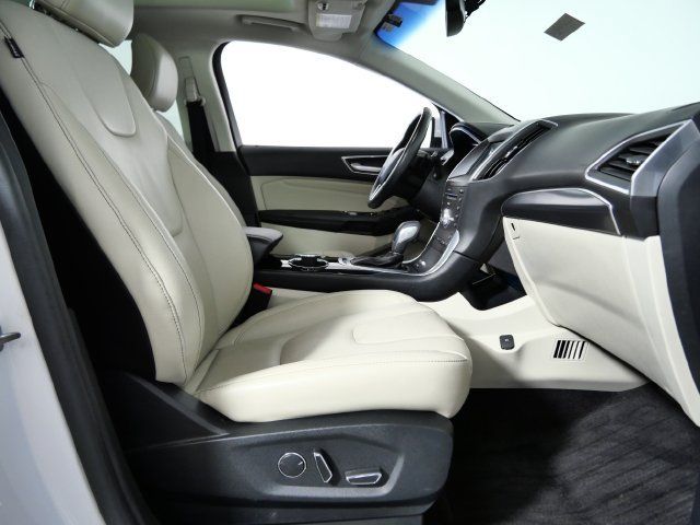 Certified 2017 Ford Edge Titanium w/ Technology Package AWD/4WD image 11