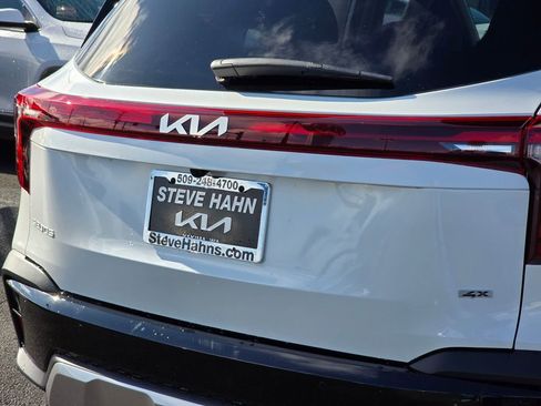 New 2026 Kia Seltos SX w/ SX Sunroof Package image 13