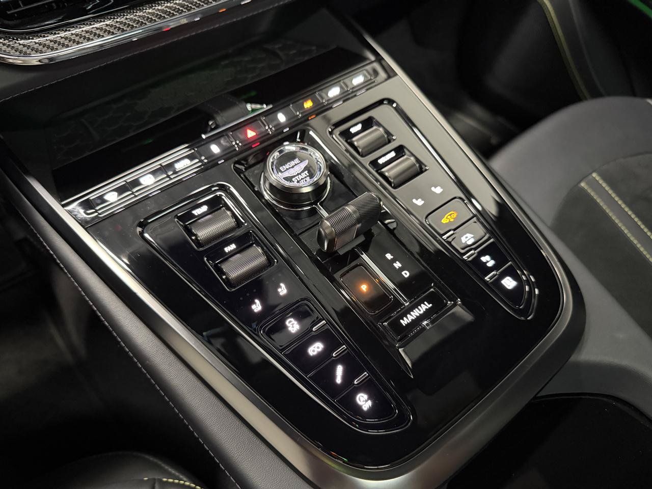 Used 2025 Aston Martin DBX 707 AWD/4WD image 11
