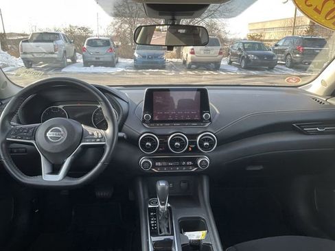 Used 2020 Nissan Sentra SV image 10