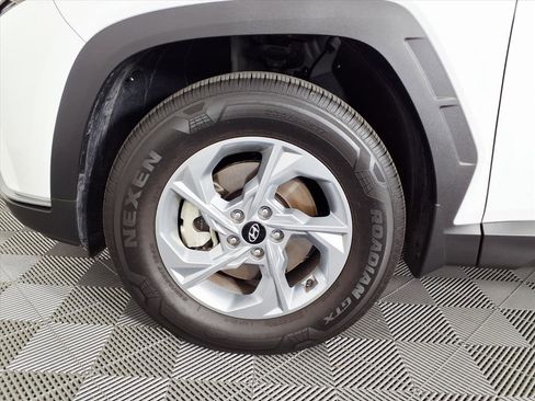 Used 2023 Hyundai Tucson SE image 7