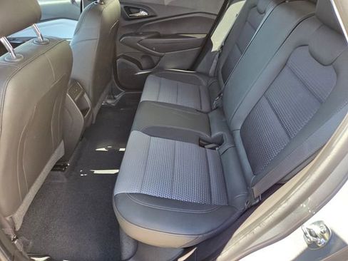 Used 2025 Chevrolet Trax LT w/ Driver Confidence Package image 11