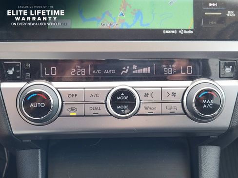 Used 2017 Subaru Outback 3.6R Limited AWD/4WD image 18
