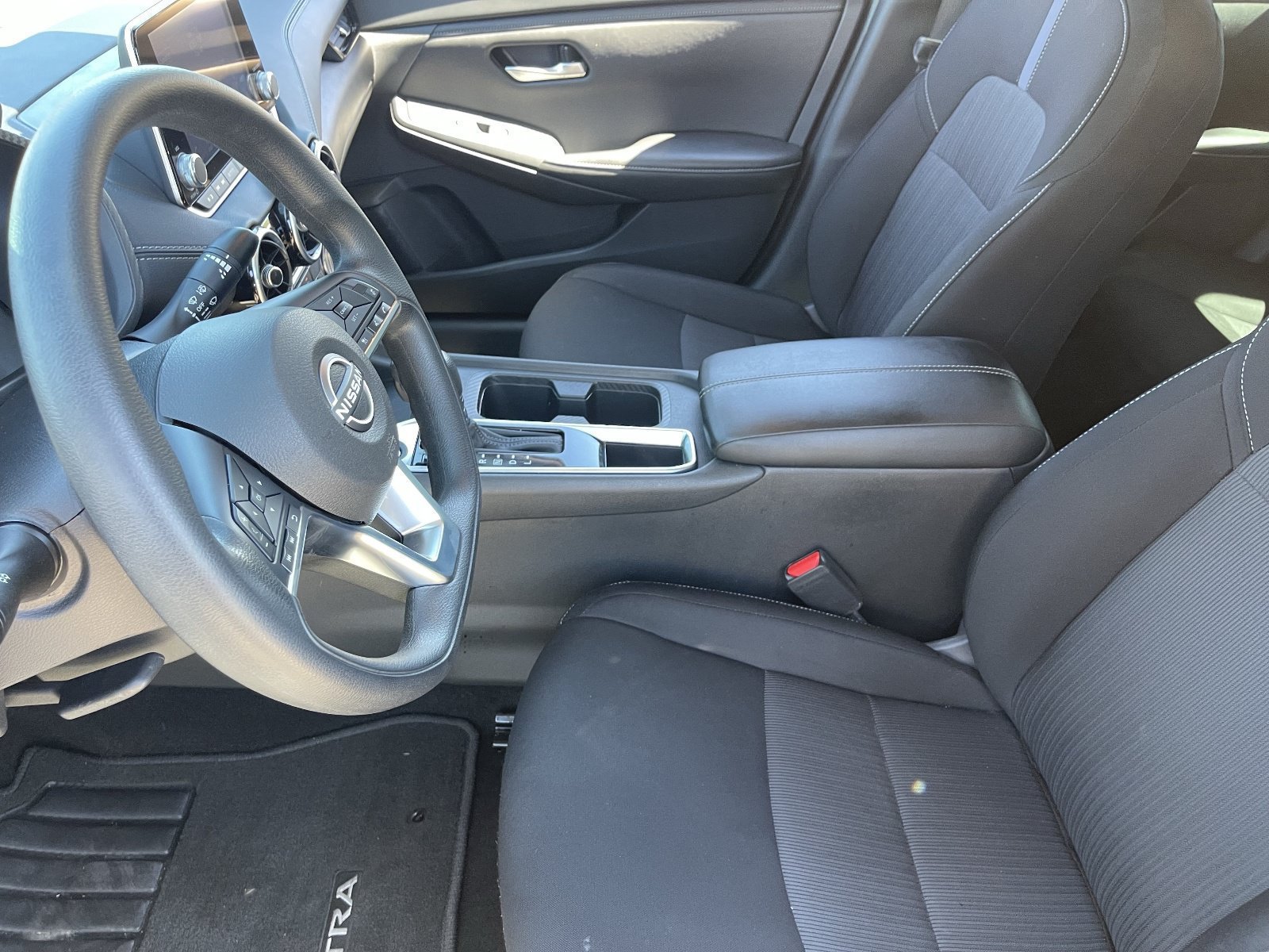 Used 2024 Nissan Sentra SV FWD image 20