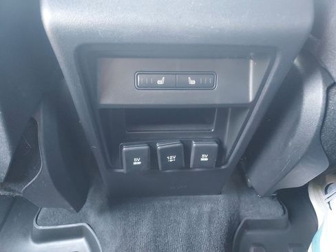 Used 2018 Land Rover Discovery Sport SE AWD/4WD image 11