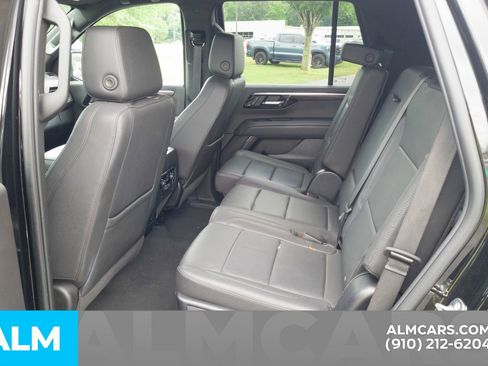 Used 2025 Chevrolet Tahoe LT AWD/4WD image 19