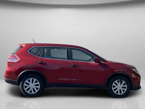 Used 2016 Nissan Rogue S FWD image 3