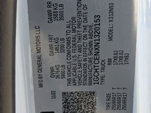 Used 2022 Chevrolet Colorado LT image 16