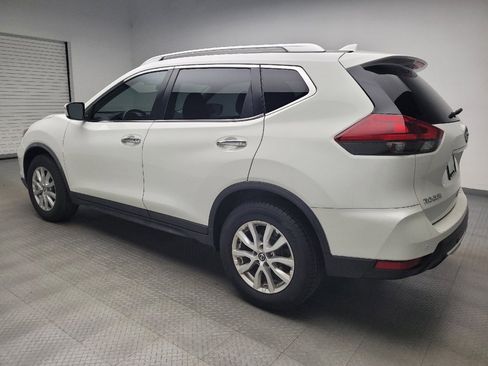 Used 2020 Nissan Rogue SV FWD image 3