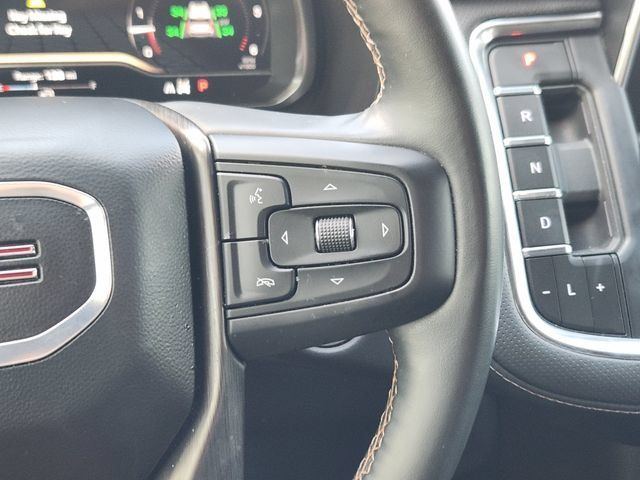 Used 2024 GMC Yukon AT4 w/ Technology Package AWD/4WD image 28