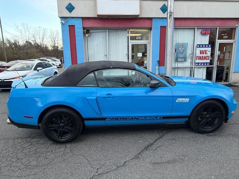 Used 2012 Ford Mustang V6 Convertible image 8