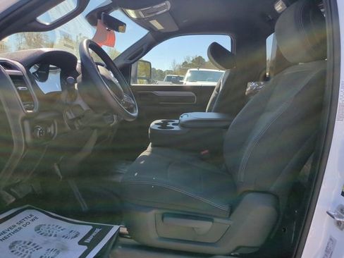 New 2024 RAM 5500 Tradesman image 18