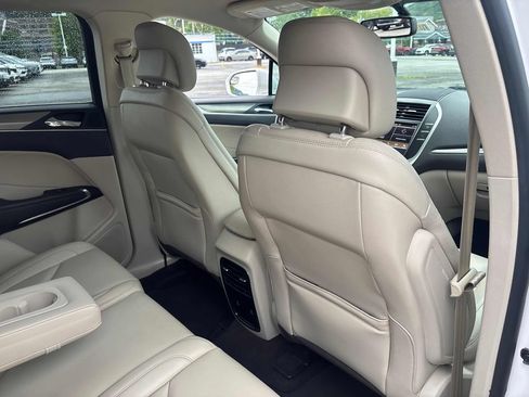 Used 2019 Lincoln MKC Premiere AWD/4WD image 26