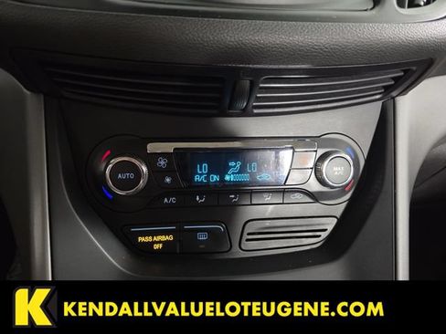 Used 2015 Ford Escape SE w/ Equipment Group 201A AWD/4WD image 19
