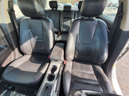 Used 2011 Ford Fusion SEL w/ 301A Rapid Spec Order Code image 30