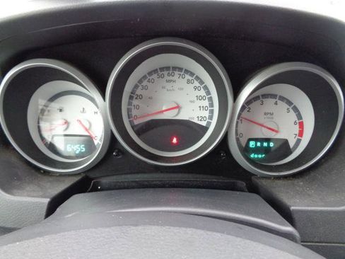 Used 2009 Dodge Grand Caravan SXT image 23