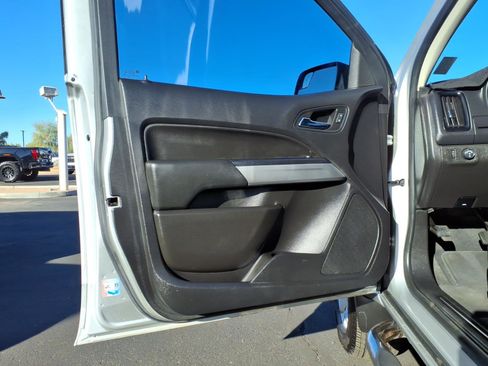 Used 2019 Chevrolet Colorado LT w/ LT Convenience Package image 21