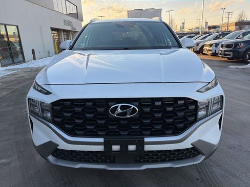 Used 2023 Hyundai Santa Fe SEL image 3