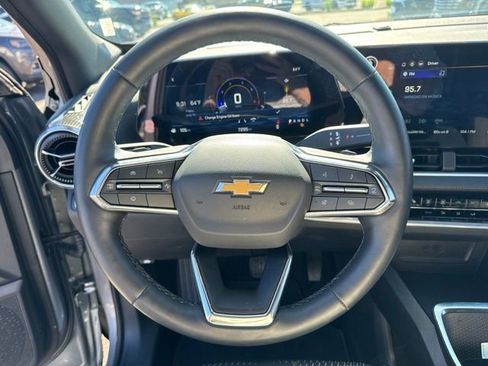 Used 2026 Chevrolet Equinox LT FWD image 15