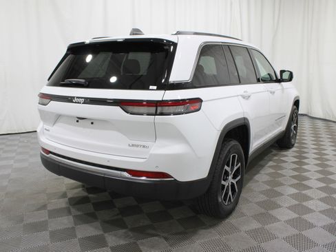 Used 2024 Jeep Grand Cherokee Limited image 27